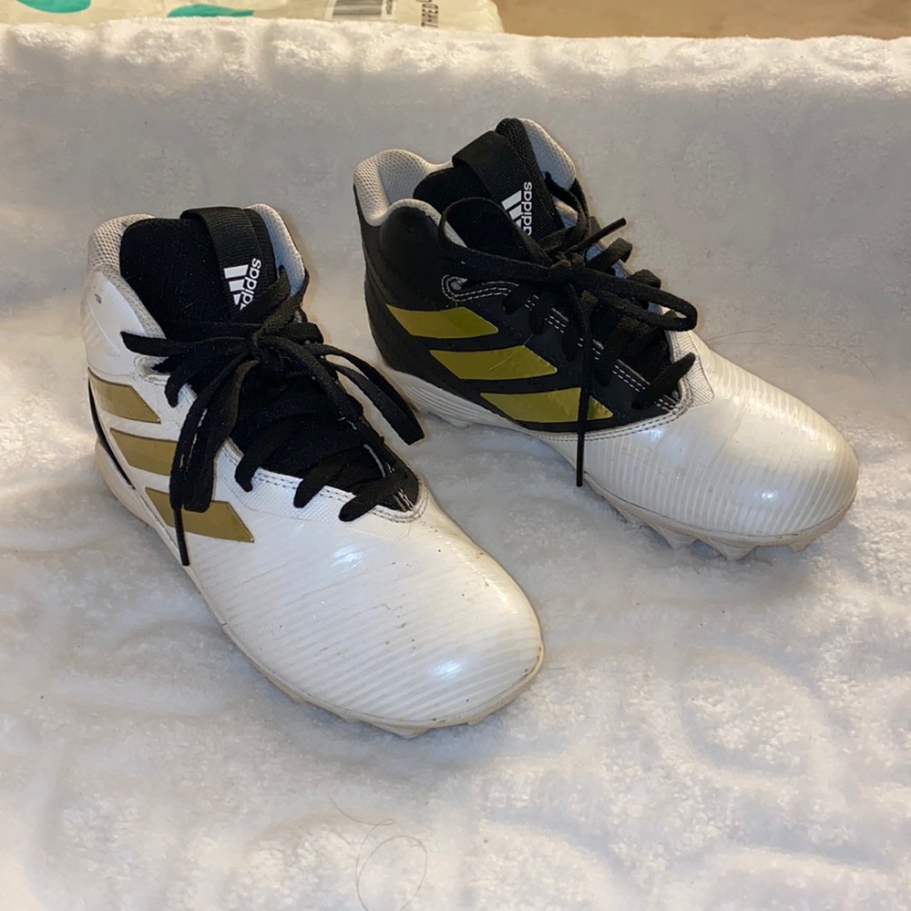 EUC youth football cleats